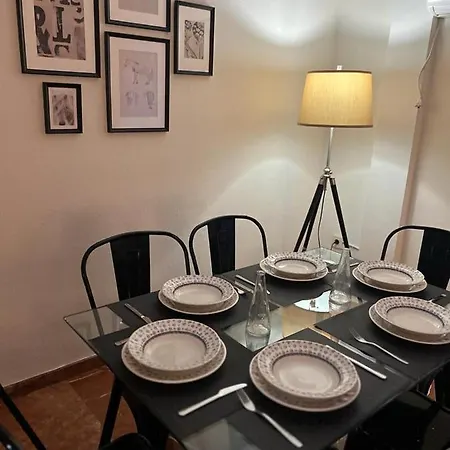 Apartamento Turistico R. Gonzalez Abreu Seville Exterior photo