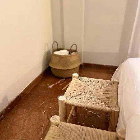 Apartamento Turistico R. Gonzalez Abreu Seville Exterior photo