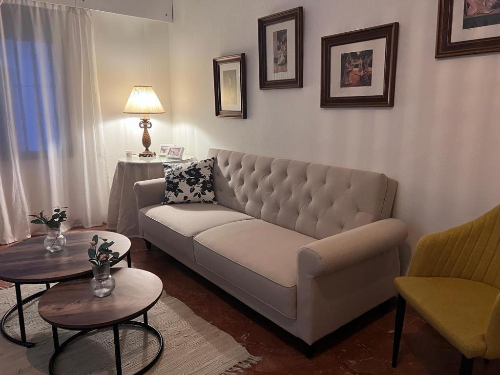 Turistico R. Gonzalez Abreu Apartament Sewilla